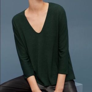 Aritzia aneta V neck 3/4 sweater